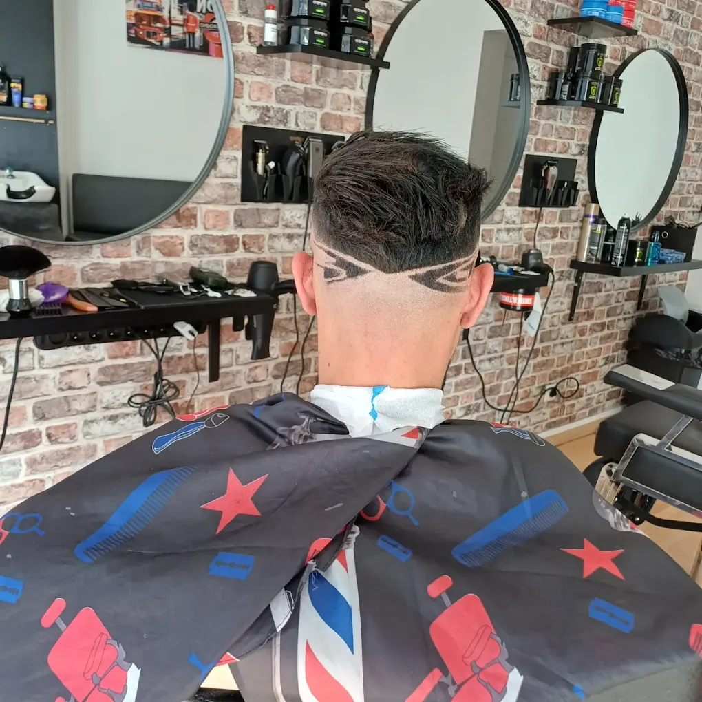 Coupe et coiffure General Barber 9