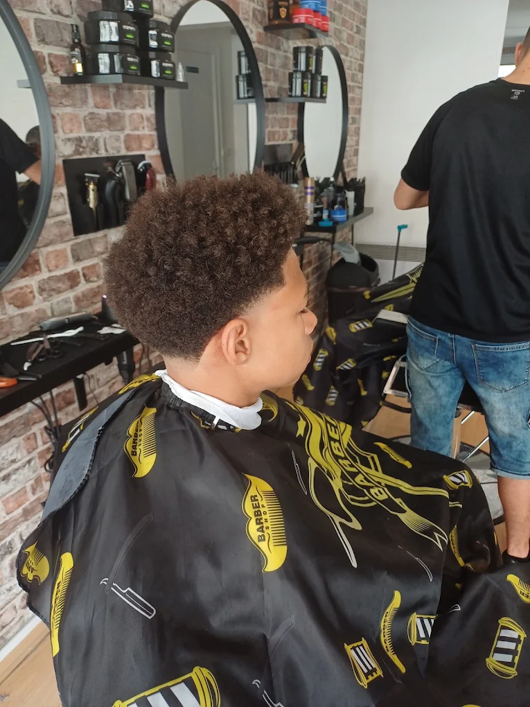 Coupe et coiffure General Barber 10