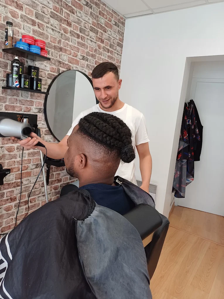 Coupe et coiffure General Barber 3